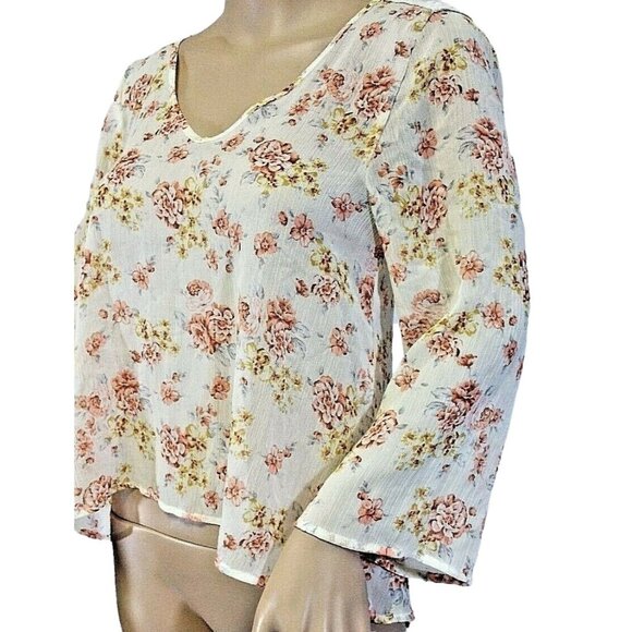 Happening in the Present Y2K Floral Top Open Crochet Back 3/4 Sleeve Size XS - Picture 4 of 8